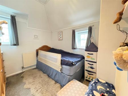 BED1.jpg