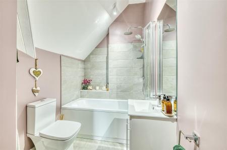 -12 Memorial Hall-61_HDR-13.jpg