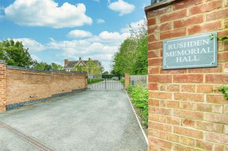 -12 Memorial Hall-6_HDR 1-02.jpg