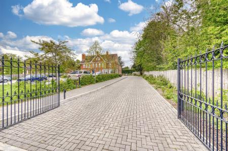 -12 Memorial Hall-21_HDR 1-05.jpg