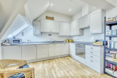 -12 Memorial Hall-101_HDR-21.jpg