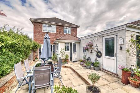 75 Wharf Rd Higham-24.jpg