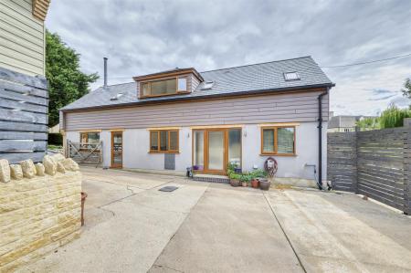 Paddock End - Sales-11.jpg