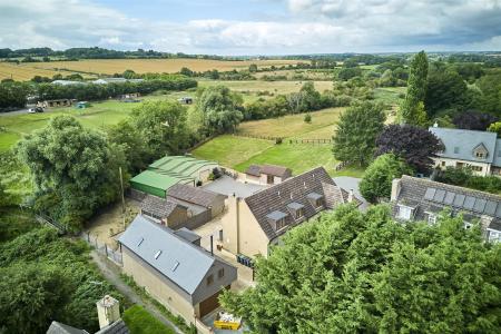 Paddock End - Sales-45.jpg