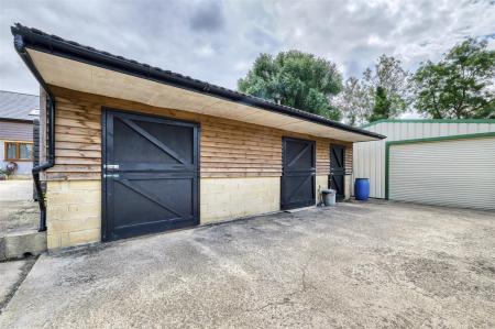 Paddock End - Sales-13.jpg