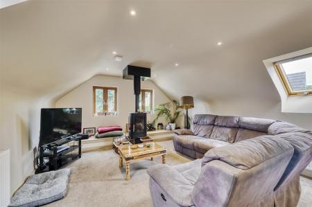 Paddock End - Sales-4.jpg