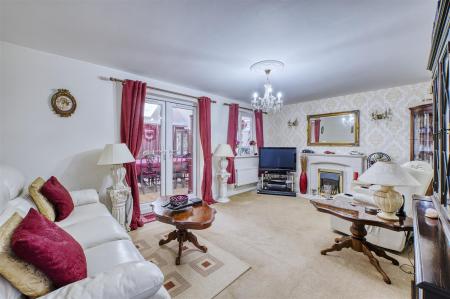 Springfield DeclutteredSpringfield DeclutteredD78_