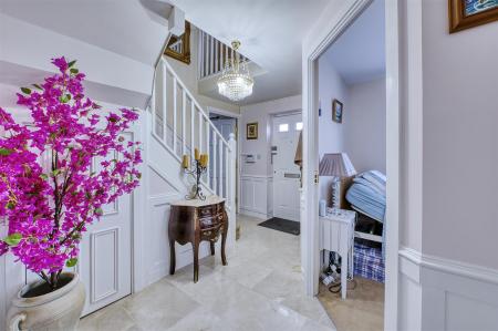 Springfield DeclutteredSpringfield DeclutteredD78_