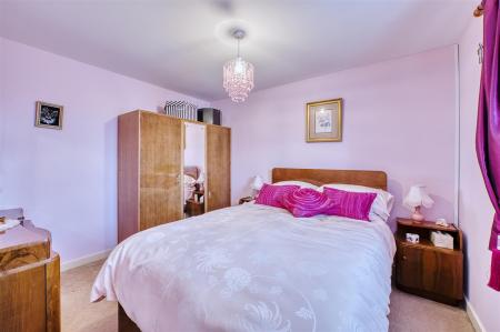 Springfield DeclutteredSpringfield DeclutteredD78_