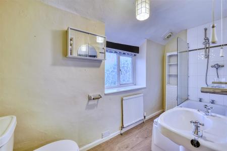 5 CHurch Street Woodford-6.jpg