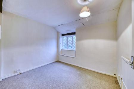 5 CHurch Street Woodford-4.jpg