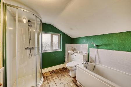 24 Church St Woodford-6.jpg