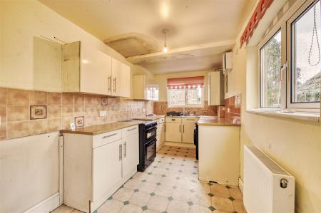 24 Church St Woodford-5.jpg