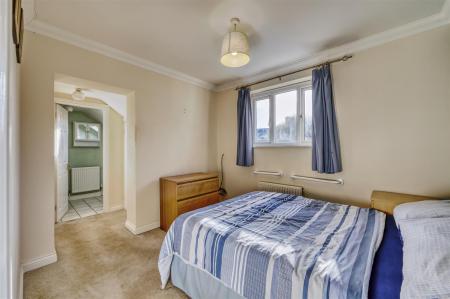 8 Jennings Close Higham-8.jpg