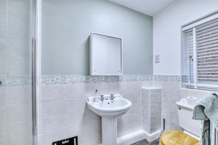 14 WIlkie Close KetteringD78_7707_HDR.jpg