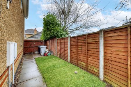 14 WIlkie Close KetteringD78_7737_HDR.jpg