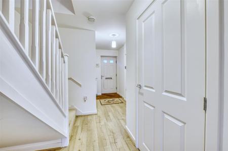 30 Catlin WayD78_7775_HDR.jpg