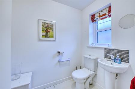 30 Catlin WayD78_7780_HDR.jpg