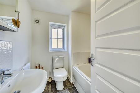 -2 Bernard Van-22_HDR-05.jpg