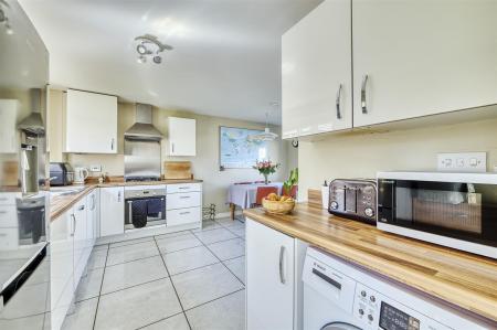 -2 Bernard Van-17_HDR-04.jpg