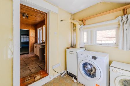 15 Fern Road-41-HDR.jpg