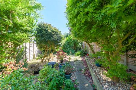 15 Fern Road-81-HDR.jpg