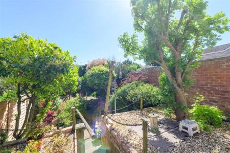 15 Fern Road-76-HDR.jpg