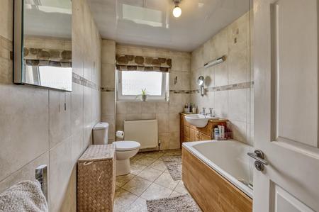 176 newton road-1014.jpg