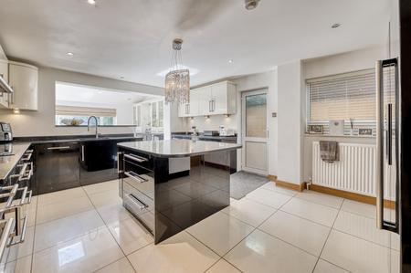 176 newton road-1010.jpg