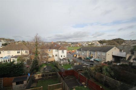 43a Pollard Close - 8 of 18.jpg