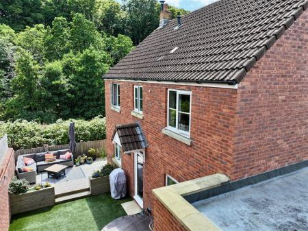 dji_fly_20250730_142140_0555_1753885920753_photo.j