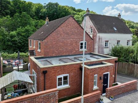 dji_fly_20250730_142046_0554_1753885922295_photo.j