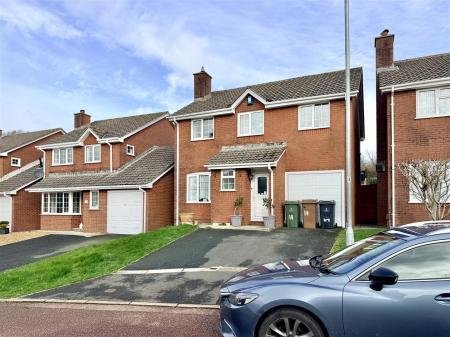 ST MAURICE VIEW, PLYMPTON, PLYMOUTH PL7 1FQ