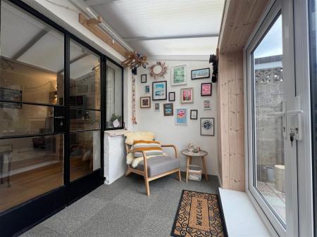 SUN ROOM
