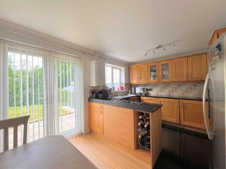 KITCHEN/DINER