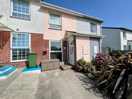 NEAL CLOSE, PLYMPTON, PLYMOUTH PL7 1YY