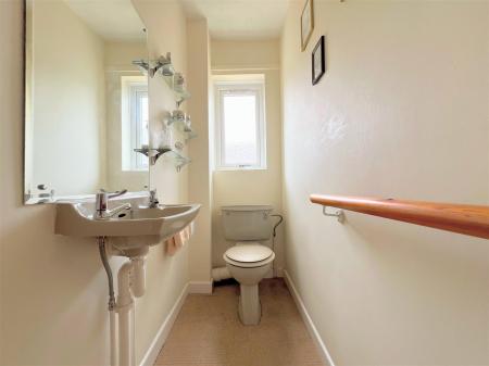 SEPARATE WC