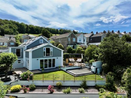 MERAFIELD ROAD, PLYMPTON, PLYMOUTH PL7 1SH