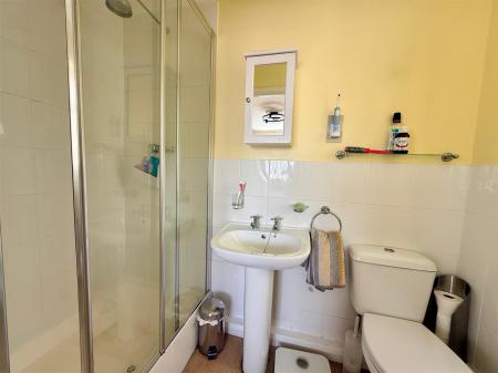 ENSUITE SHOWER ROOM