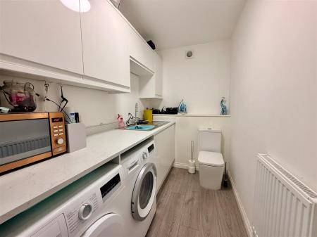 UTILITY ROOM/DOWNSTAIRS CLOAKROOM