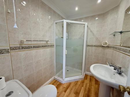 ENSUITE SHOWER ROOM
