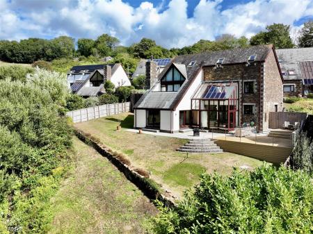 PLINTONA VIEW, PLYMPTON, PLYMOUTH PL7 4BX
