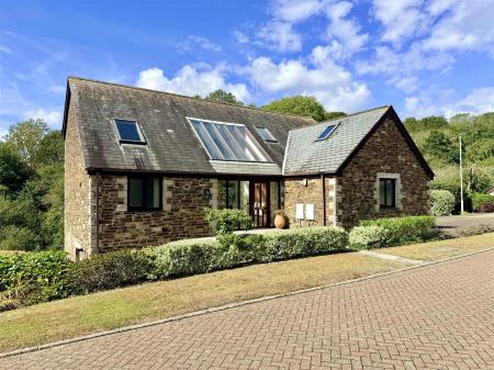 PLINTONA VIEW, PLYMPTON, PLYMOUTH PL7 4BX