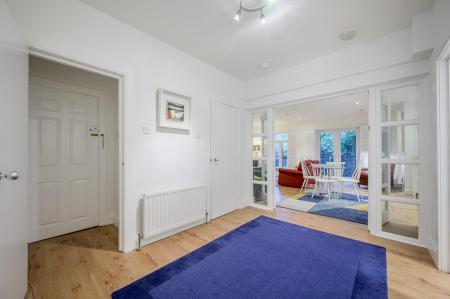 6_Flat 2 Holyrood Manor.jpg