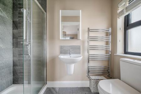 10 Bracken Hill Square_28.jpg