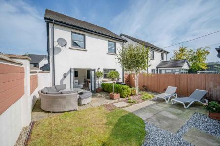 10 Bracken Hill Square_35.jpg