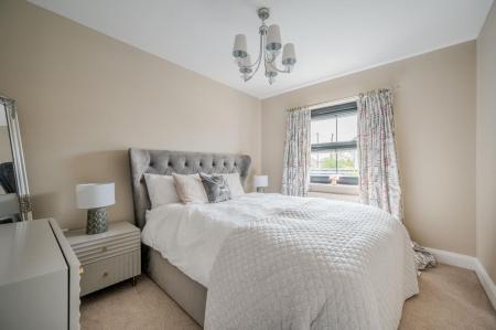 10 Bracken Hill Square_30.jpg