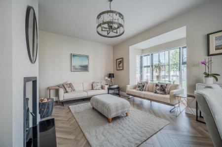 10 Bracken Hill Square_7.jpg