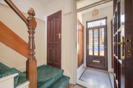 8-10 Thornhill Drive.jpg