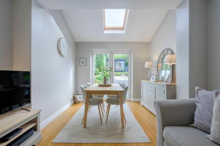 13-5 Norwood Ave.jpg